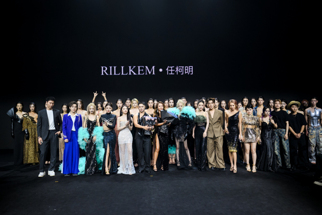 WT·MODEL × RILLKEM“故障深渊”大秀于北京盛大发布，咏叹神话与现实的时尚对话